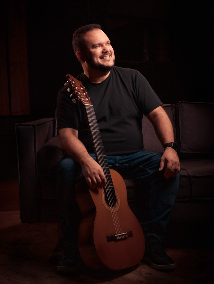Gabriel Santiago, Brazilian guitaris and composer